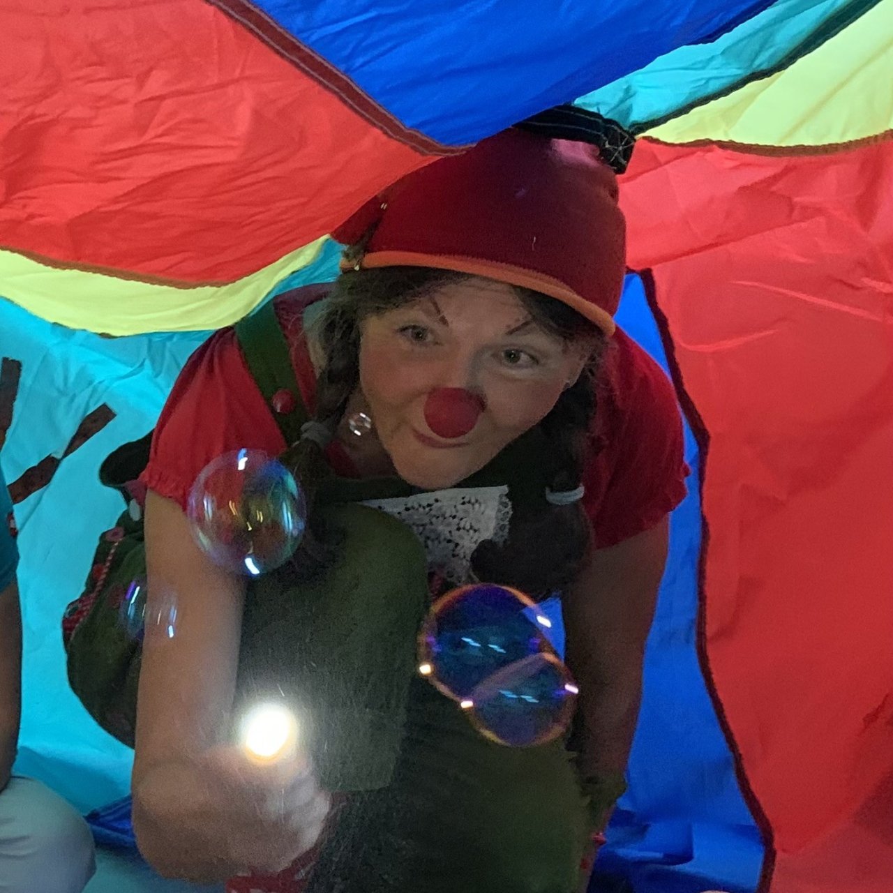 Startbild Pina Purzel mit ihren Clown-Freunden